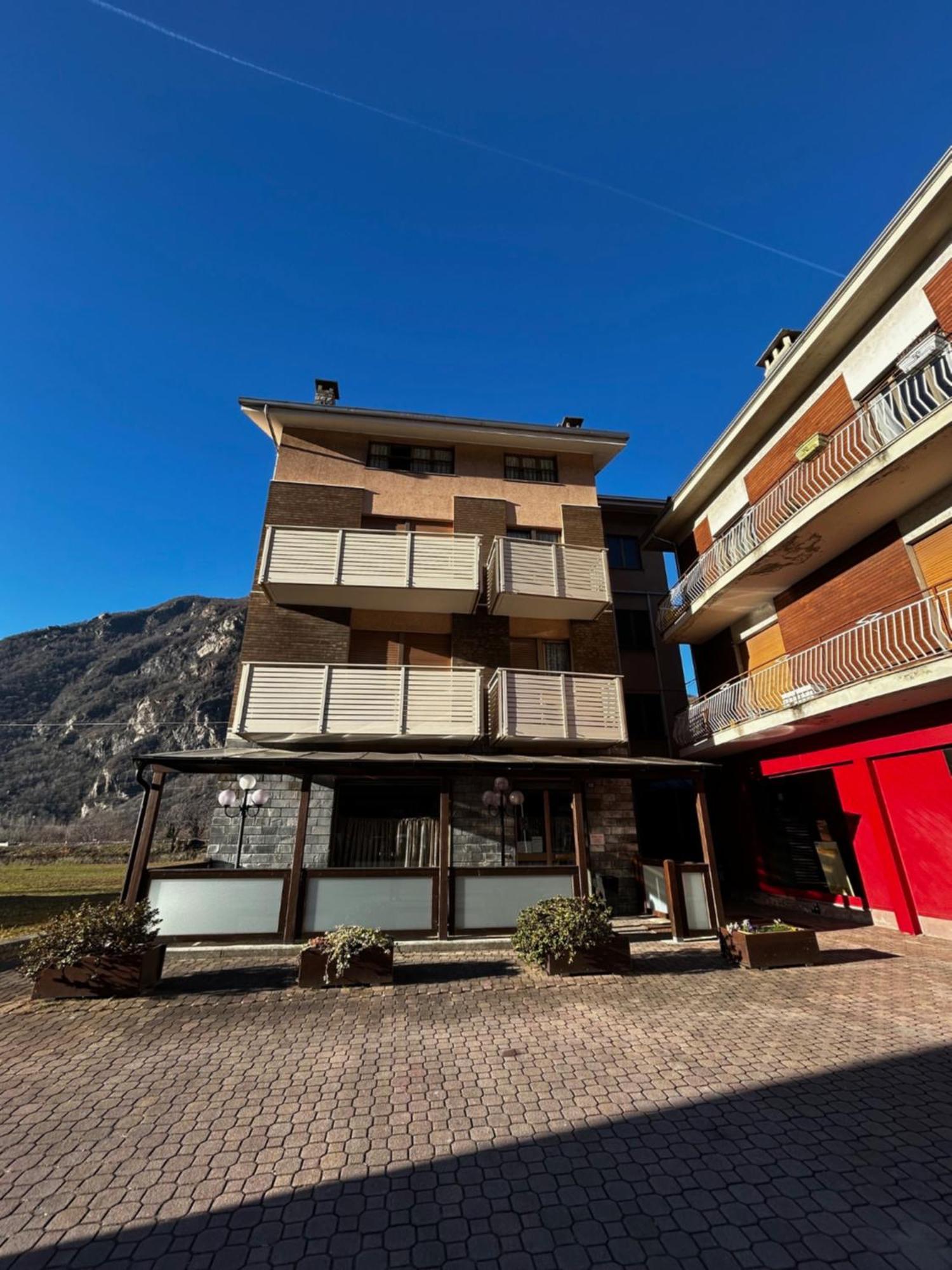 Albergo Carla Pont-Saint-Martin Exterior foto